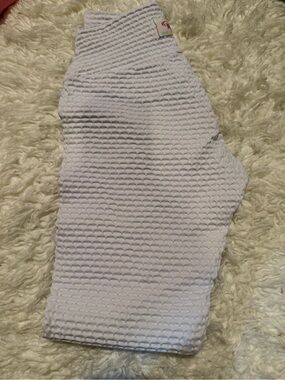 Textured White Stretch Leggings - CLS Sportswear
